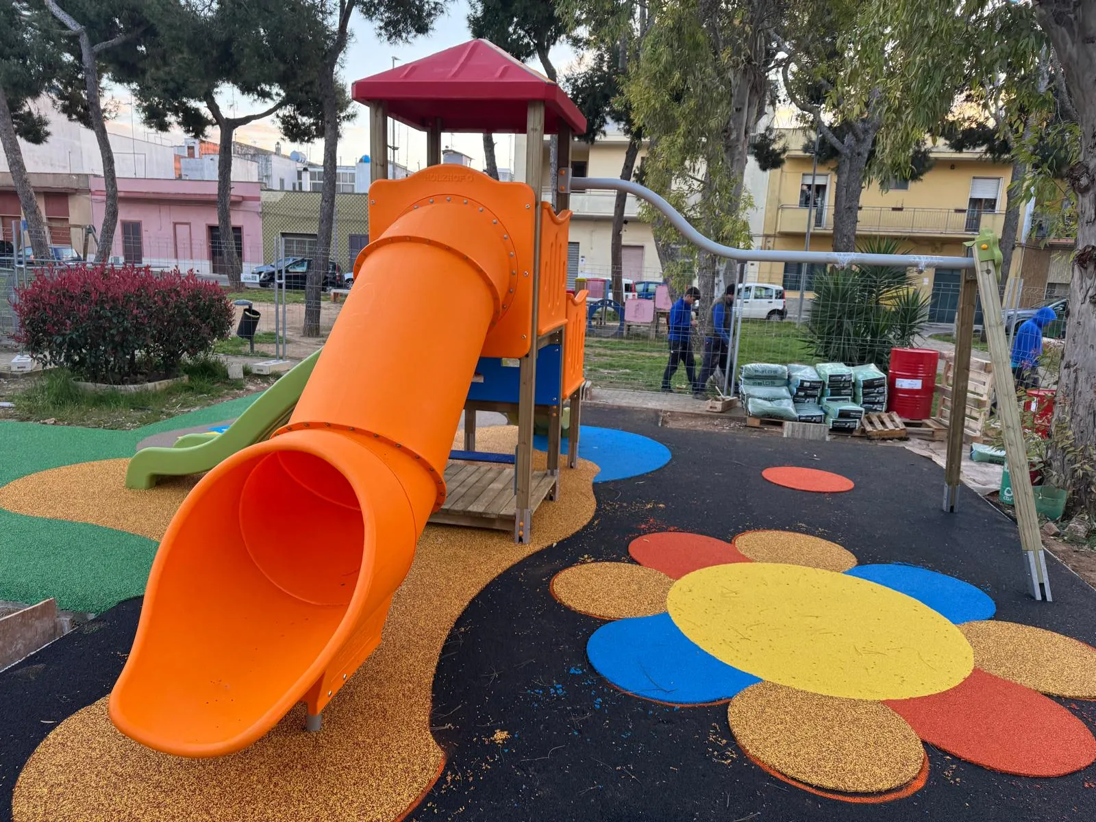 Area gioco comunale - immagine 2